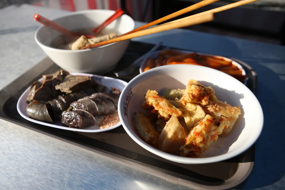 홍대 & 연남동 골목길 - 커플산책코스 여행